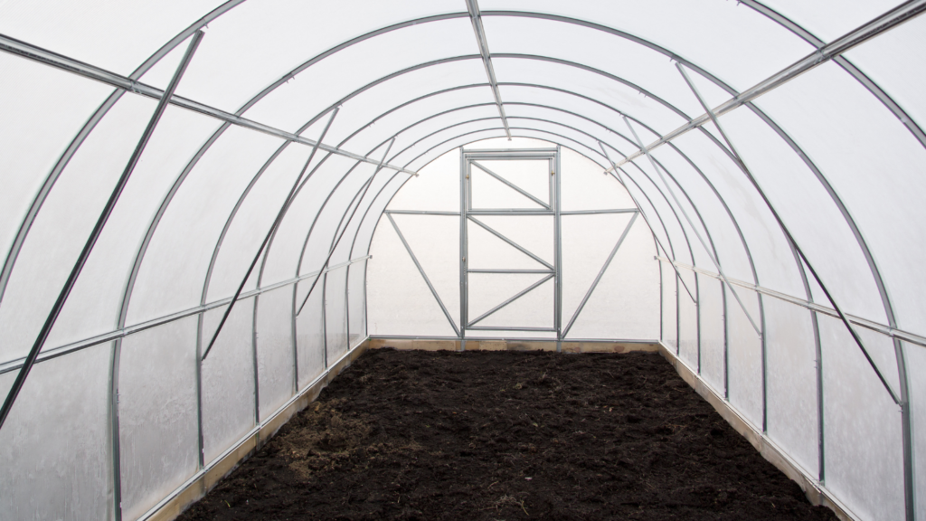 How to properly install a polycarbonate greenhouse